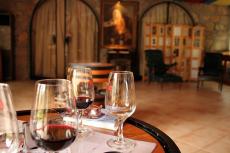 Портвейном имеет право называться только вино, сделанное из винограда и произведенное в благословенной долине Дору. 