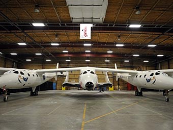 SpaceShipTwo – новый тип летающего корабля, имеет длину свыше 18 метров. 