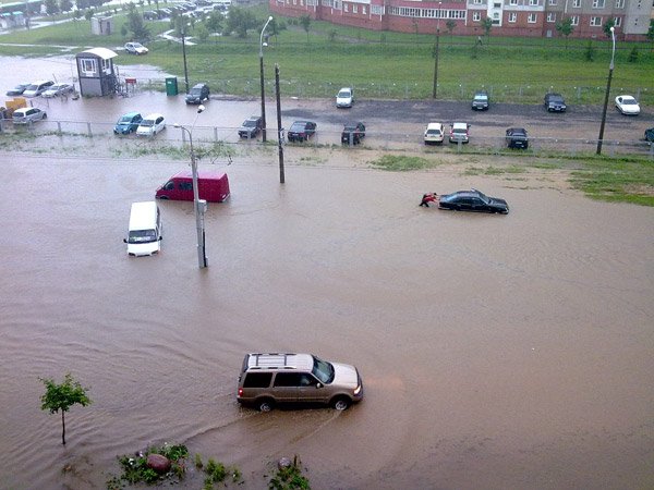 Столицу Беларуси Минск затопило в результате двухдневных ливней.