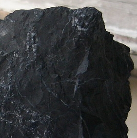 Шунгит – уникальный природный материал.