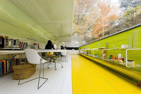 экологичный лесной офис вблизи Мадрида