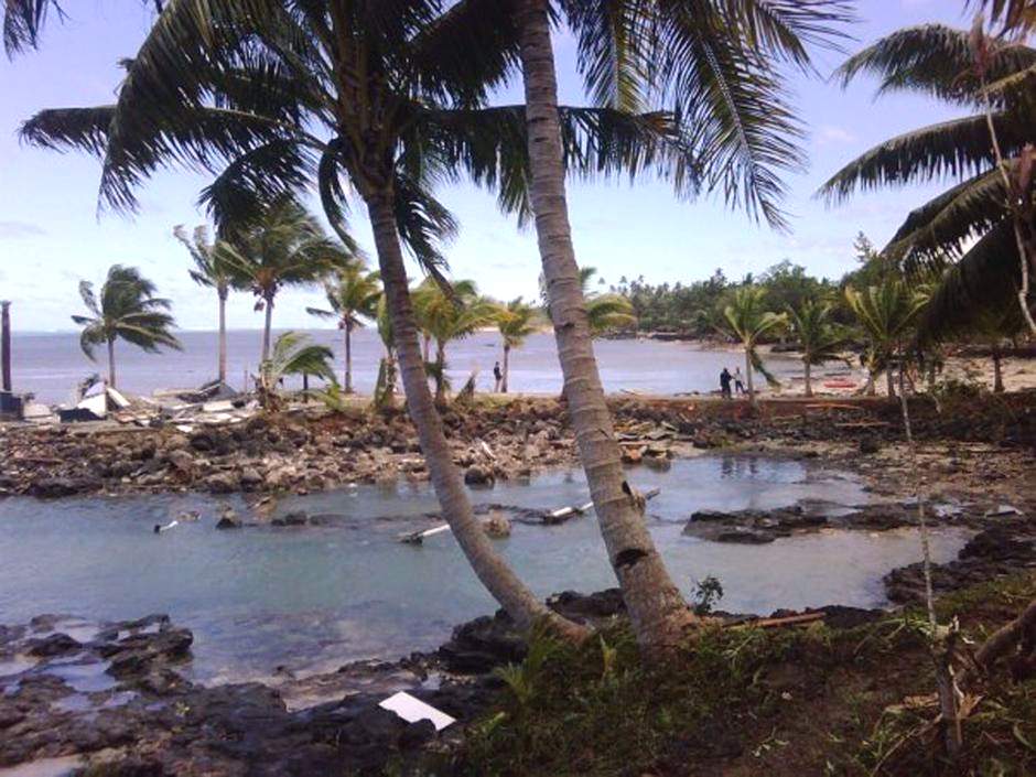 Вид на курорт Sinalei, к югу от Апиа, столицы Самоа, после удара цунами.