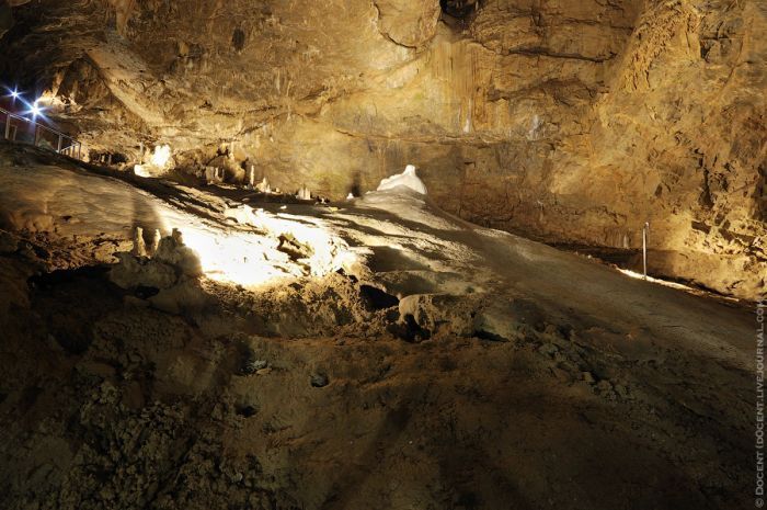 Моравский карст, Моравский Крас (чеш. Moravsky kras) — одна из самых больших в Европе карстовых пещер