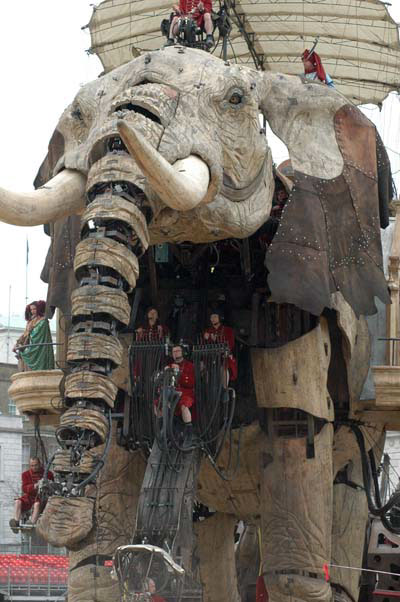 "Слон султана" - 50-ти тонное искусство