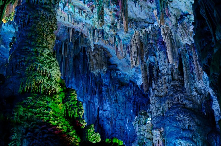    (Reed Flute Cave)
