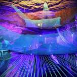 Bounce below - самый большой в мире подземный батут