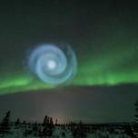 В небе над Аляской вспыхнула гигантская спираль