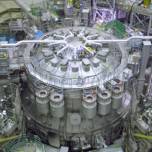 В Японии запустили крупнейший в мире термоядерный реактор
