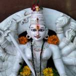 Почему у индийских богов много рук?