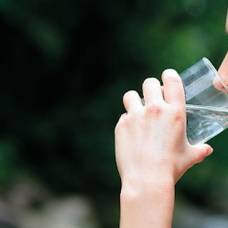 Улучшить когнитивные способности детей может обычная питьевая вода