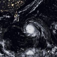 Климатологи предупредили, что раз в три года на сша будут обрушиваться двойные ураганы
