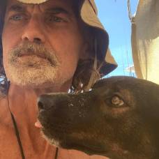 Австралиец с собакой дрейфовал на яхте в тихом океане почти три месяца