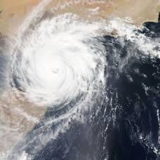 В чем разница между ураганом, тайфуном и смерчем?