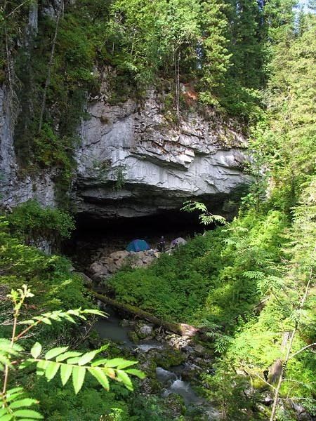 Азасская пещера, что в 500 километрах от Кемерова