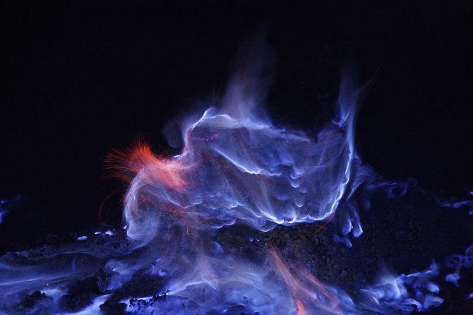 Извержение вулкана в
фотографиях Martin Rietze