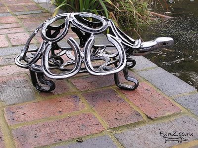 Необычные скульптуры животных из подков от Tom Hill