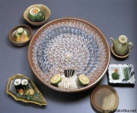  Обычно фугу готовят в виде сасими - сырая рыба тонкими ломтиками
