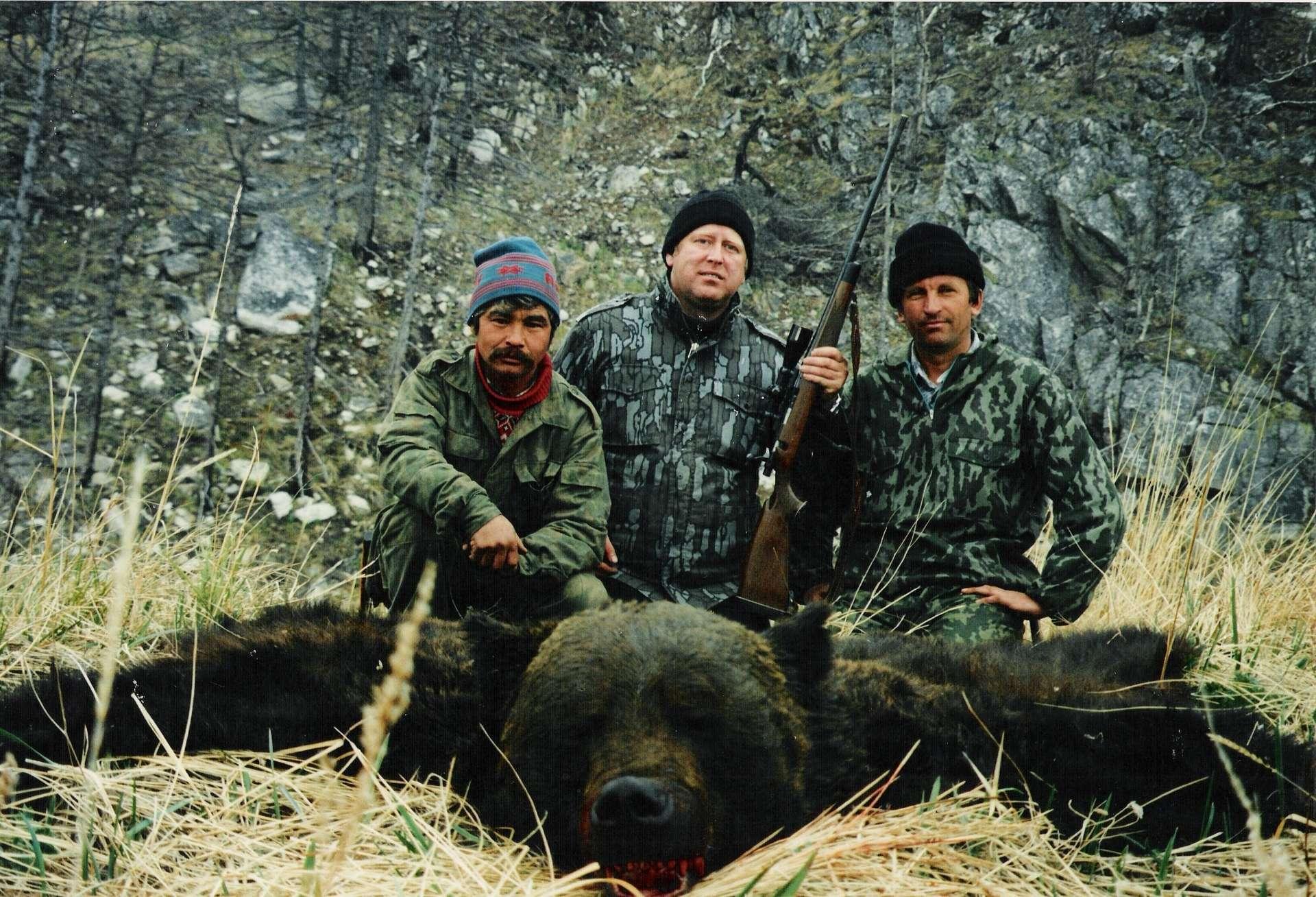 Охота на медведя 2. Охота на медведя в Башкирии. Охотничьи ружья на медведя.