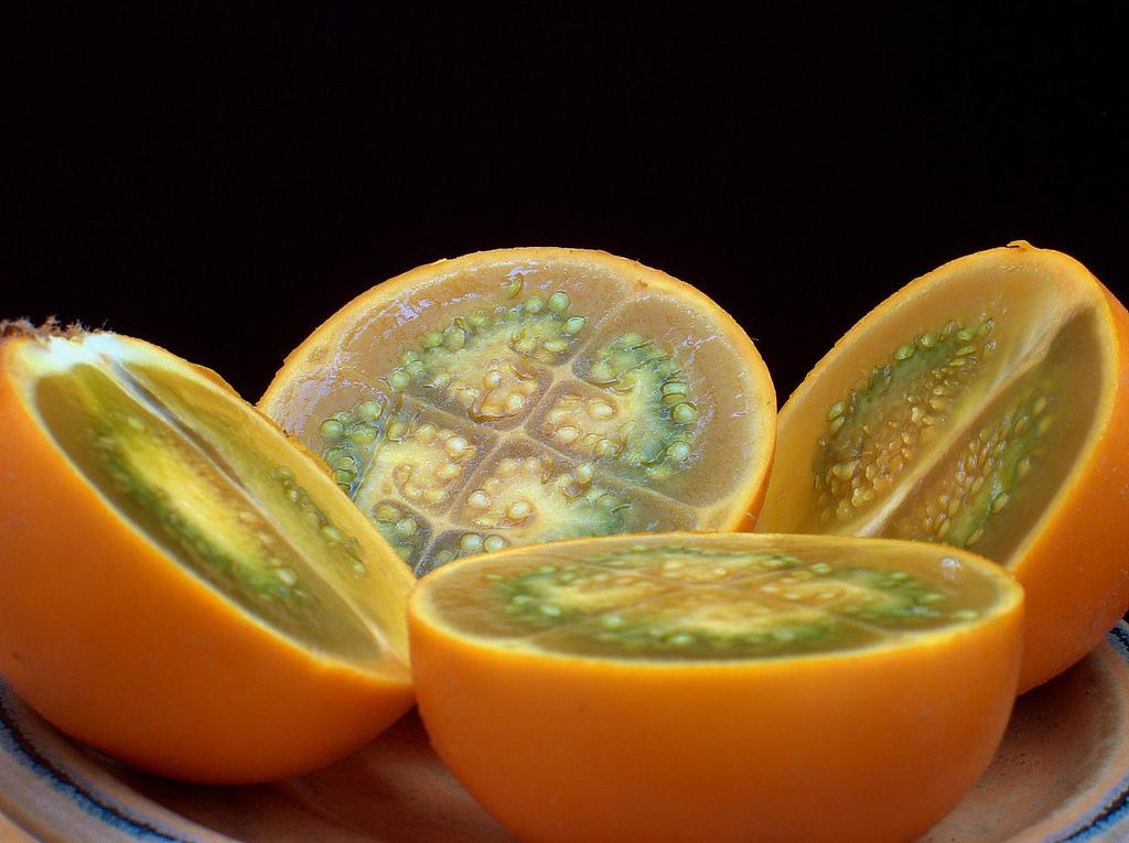 Луло или Наранхилла (Solanum quitoense)