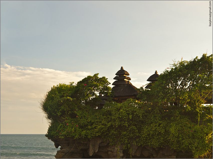 Храмовый комплекс Танах Лот, Бали