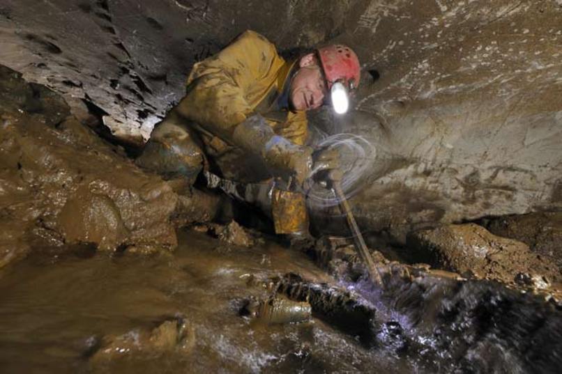 Спелеологи обнаружили неисследованные пещеры под северной Англией
