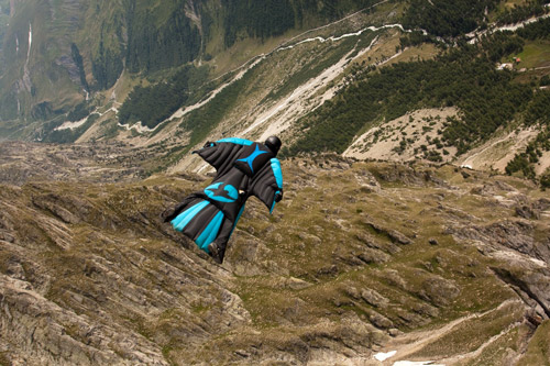 Вингсьют (wingsuit) — 