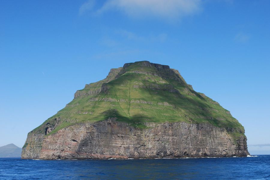 Необитаемый остров Луйтла-Дуймун (Малый Димун)