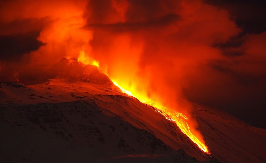 Десятка самых грандиозных извержений вулканов  2012 года