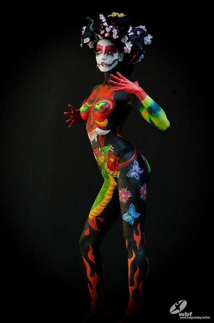 Красочный фестиваль боди-арта в Европе - World Bodypainting Festival