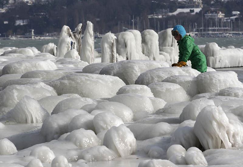 Ледяная красота Женевского озера