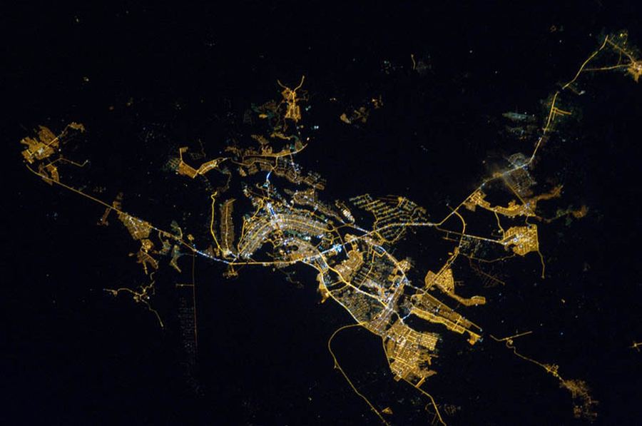 Ночная Земля в фотогафиях с МКС