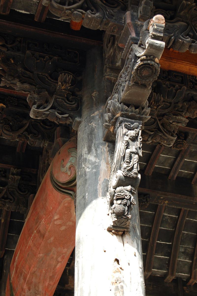 Dongyang - город славных мастеров резьбы по дереву