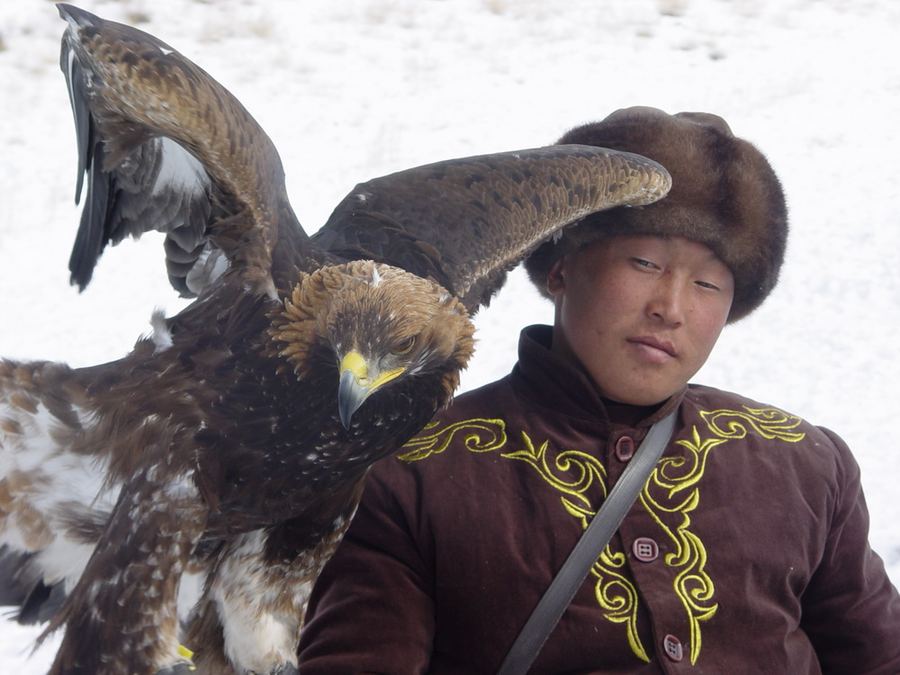 Турнир по охоте с ловчими птицами в Казахстане