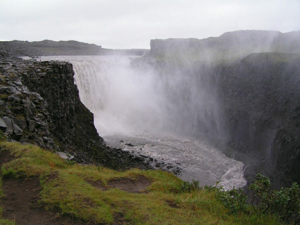 Водопад Деттифосс (Dettifoss) — самый мощный в Европе