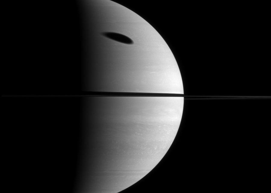 Сатурн - шестая планета Солнечной системы