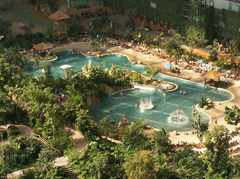 Искусственный тропический курорт в Германии