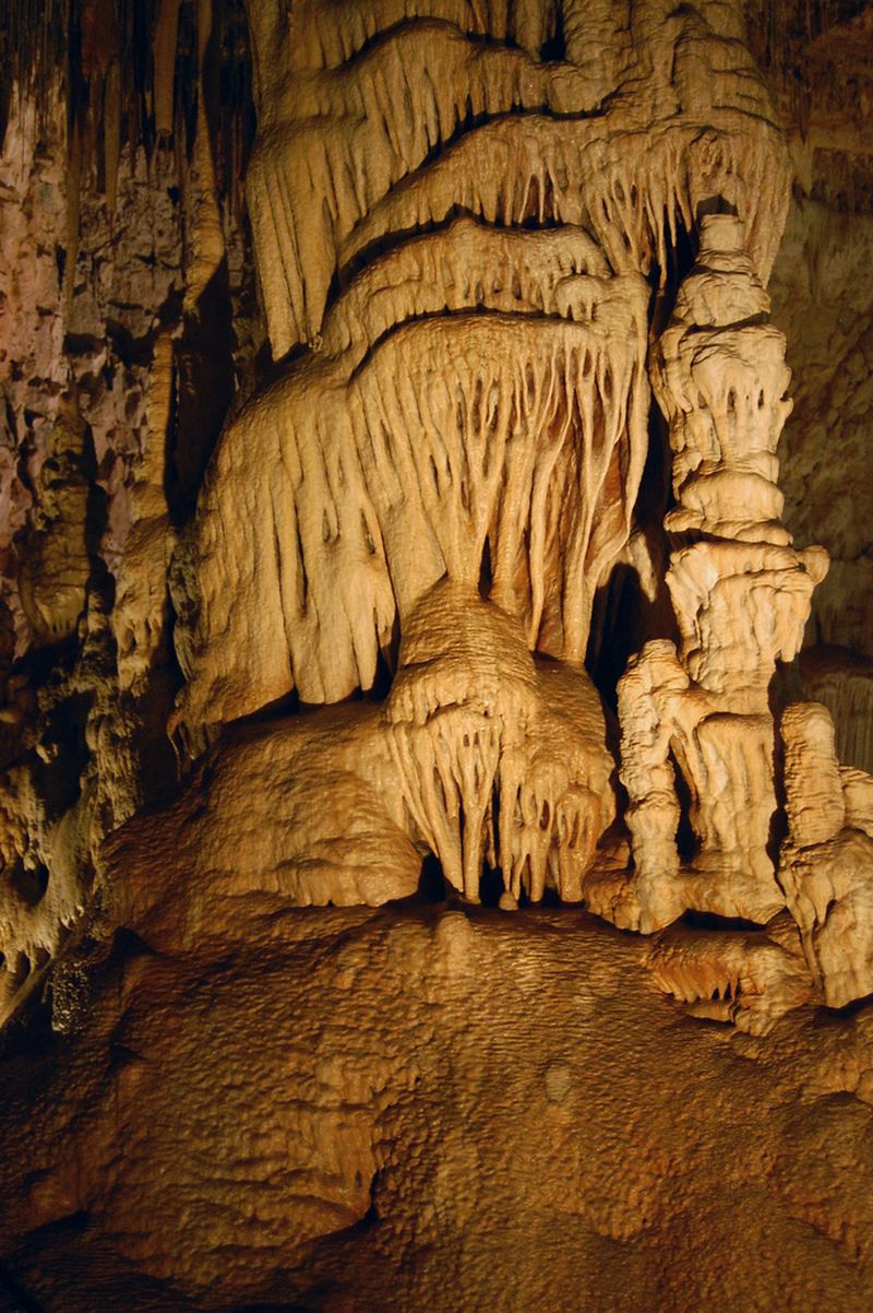 Сталактитовая пещера Авшалом