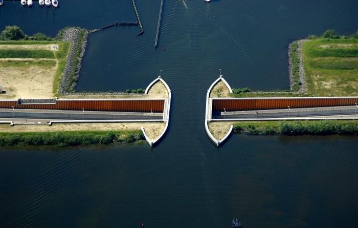 Акведук Veluwemeer, Нидерланды
