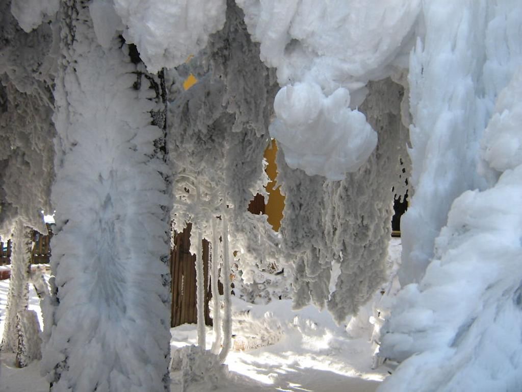 Ледяные скульптуры, созданные матушкой природой