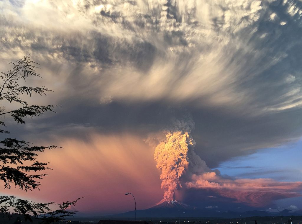 Извержение вулкана Кальбуко, Чили