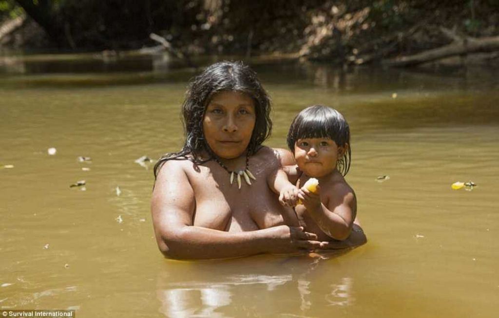 Люди племени Ава