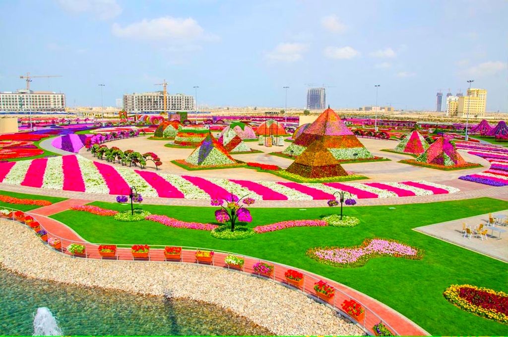 Сад Чудес - самый большой цветочный сад в мире