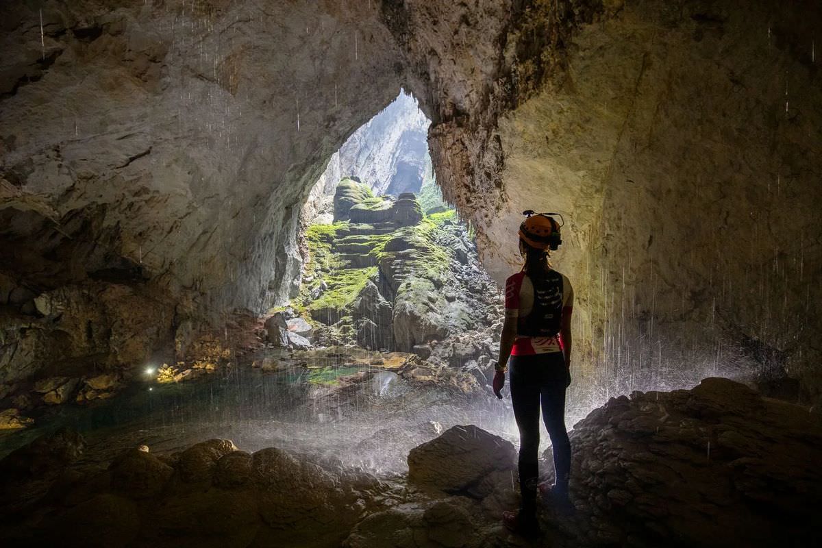 Пещера Шондонг во Вьетнаме – cамая большая в мире