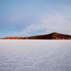 Высохшее соляное озеро Уюни (исп. Salar de Uyuni)