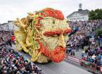Фестиваль цветов «bloemencorso» в голландии посвятили ван гогу