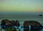 Фотограф запечатлел завораживающее голубое биолюминесцентное свечение у побережья орегона