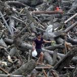 Последствия тайфуна 'бофа' на филиппинском острове минданао