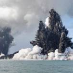 Извержение подводного вулкана на архипелаге тонга
