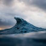 Невероятные фотографии запечатлели величественную красоту волн