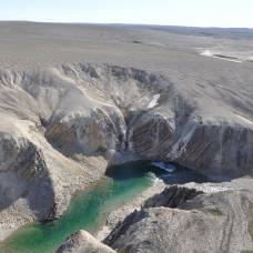 В канаде обнаружили огромный метеоритный кратер